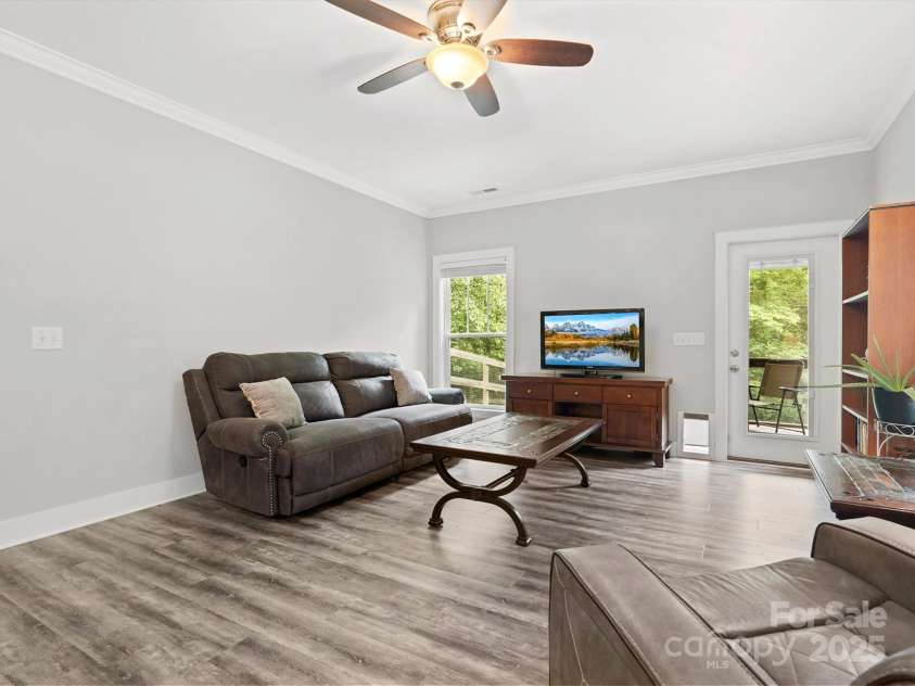 10340 Williams Road, Mint Hill, NC 28227.  MLS# CAR4247829, YatesRealty ID 21865. Large Living Room