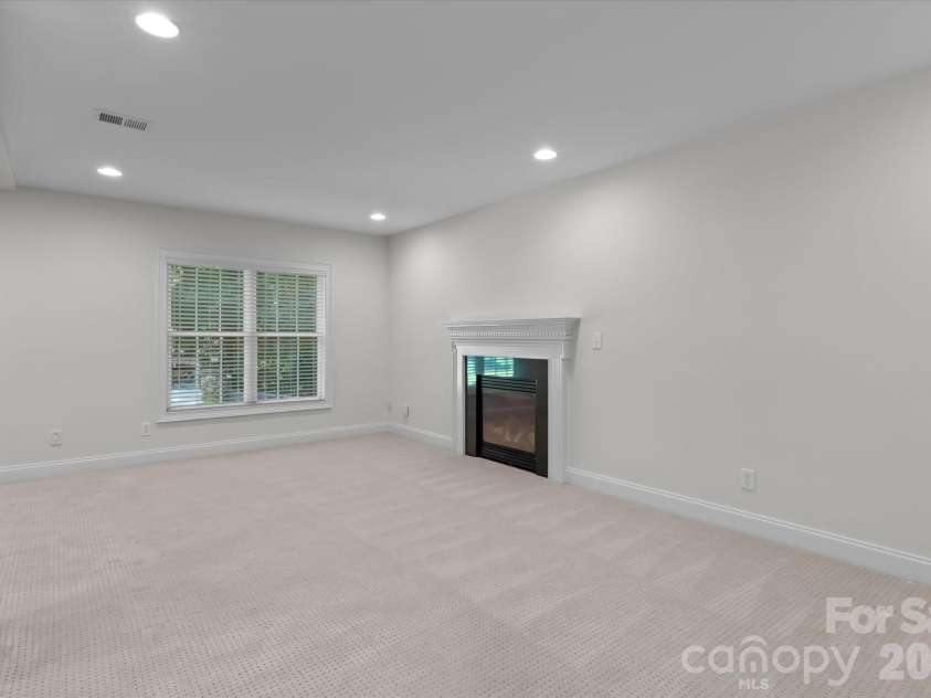 188 Freshwater Lane, Mooresville, NC 28117.  MLS# CAR4361754, YatesRealty ID 21865. 