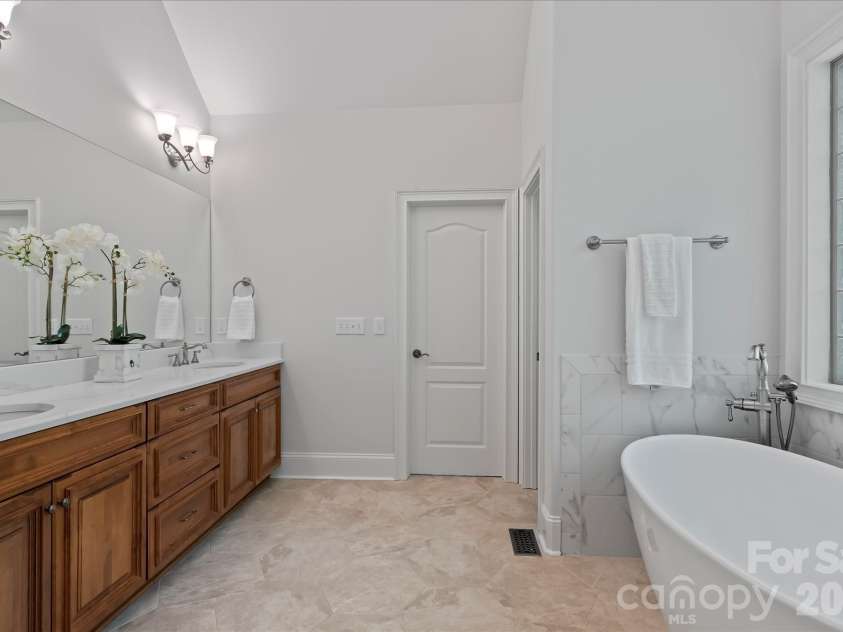 188 Freshwater Lane, Mooresville, NC 28117.  MLS# CAR4361754, YatesRealty ID 21865. 