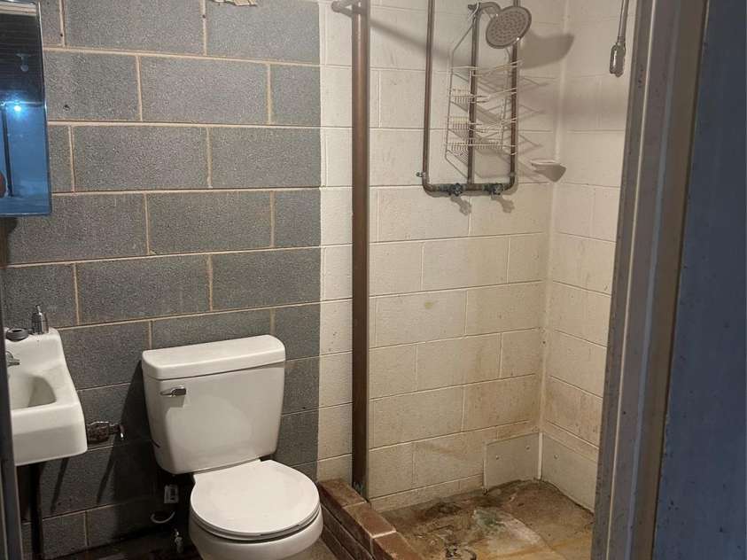 4268 Wilkesboro Highway, Statesville, NC 28625.  MLS# CAR4260024, YatesRealty ID 21866. Basement extra bath