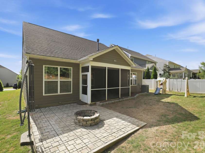 1134 Baldwin Drive, Lancaster, SC 29720.  MLS# CAR4420995, YatesRealty ID 21867. 