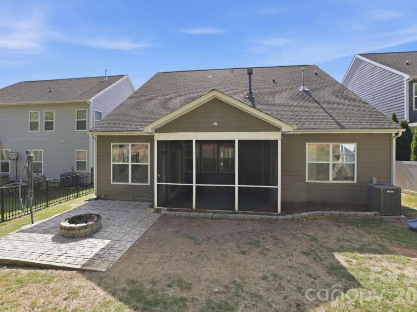 1134 Baldwin Drive, Lancaster, SC 29720.  MLS# CAR4420995, YatesRealty ID 21867. 