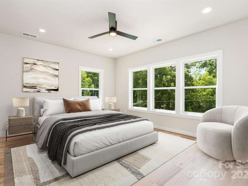 2512 Remington Street, Charlotte, NC 28216.  MLS# CAR4243674, YatesRealty ID 21867. 