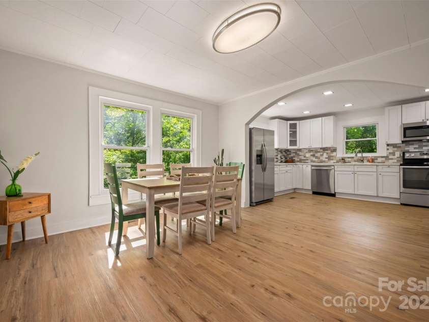 118 Landis Street, Forest City, NC 28043.  MLS# CAR4257373, YatesRealty ID 21868. 