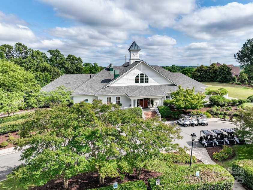 538 Fairwoods Drive, Huntersville, NC 28078.  MLS# CAR4263413, YatesRealty ID 21869. 