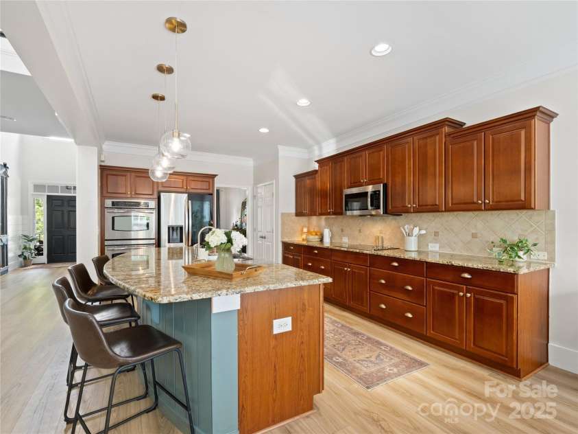 538 Fairwoods Drive, Huntersville, NC 28078.  MLS# CAR4263413, YatesRealty ID 21869. 