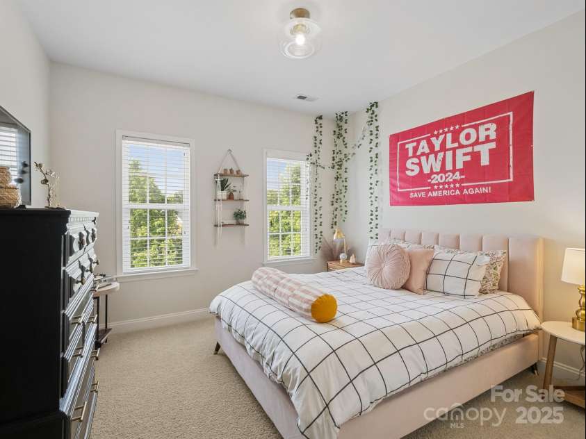 538 Fairwoods Drive, Huntersville, NC 28078.  MLS# CAR4263413, YatesRealty ID 21869. 