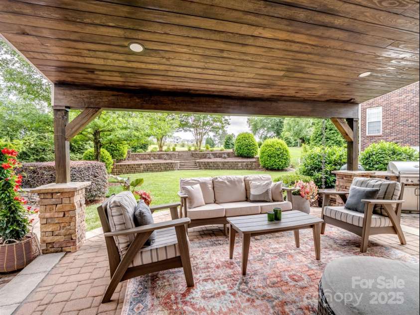 538 Fairwoods Drive, Huntersville, NC 28078.  MLS# CAR4263413, YatesRealty ID 21869. 