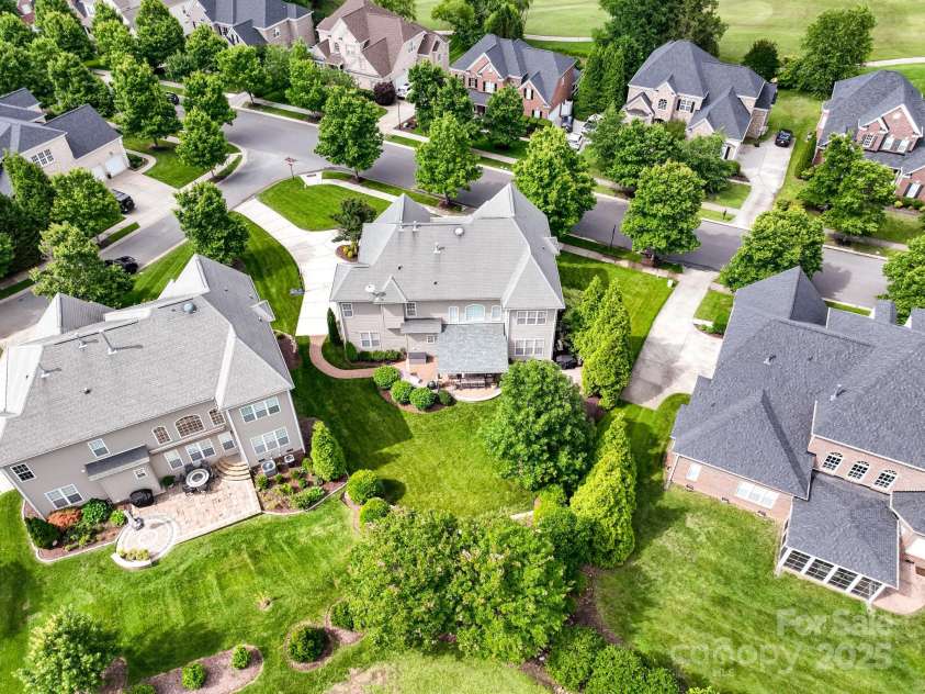 538 Fairwoods Drive, Huntersville, NC 28078.  MLS# CAR4263413, YatesRealty ID 21869. 