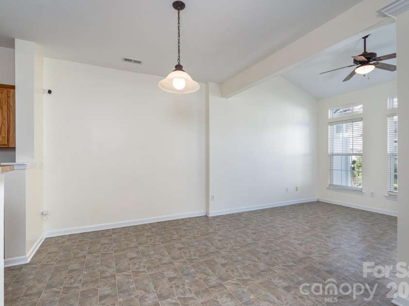 115 Autumn Falls Drive, Lake Wylie, SC 29710.  MLS# CAR4318027, YatesRealty ID 2187. 