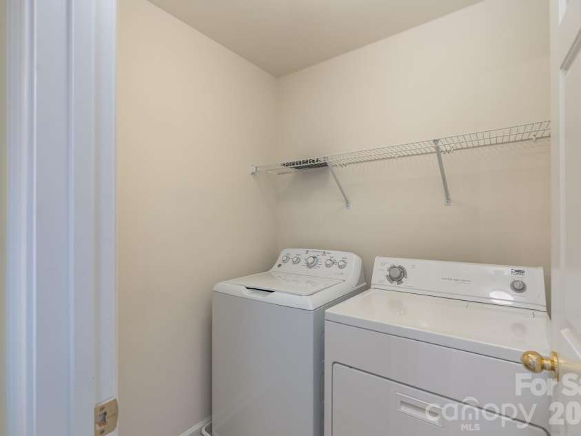 115 Autumn Falls Drive, Lake Wylie, SC 29710.  MLS# CAR4318027, YatesRealty ID 2187. 