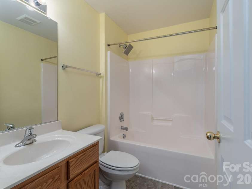 115 Autumn Falls Drive, Lake Wylie, SC 29710.  MLS# CAR4318027, YatesRealty ID 2187. 