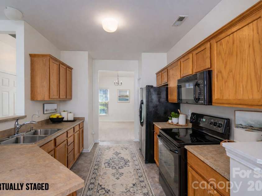 115 Autumn Falls Drive, Lake Wylie, SC 29710.  MLS# CAR4318027, YatesRealty ID 2187. 