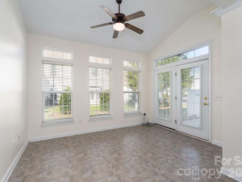 115 Autumn Falls Drive, Lake Wylie, SC 29710.  MLS# CAR4318027, YatesRealty ID 2187. Sunroom Area