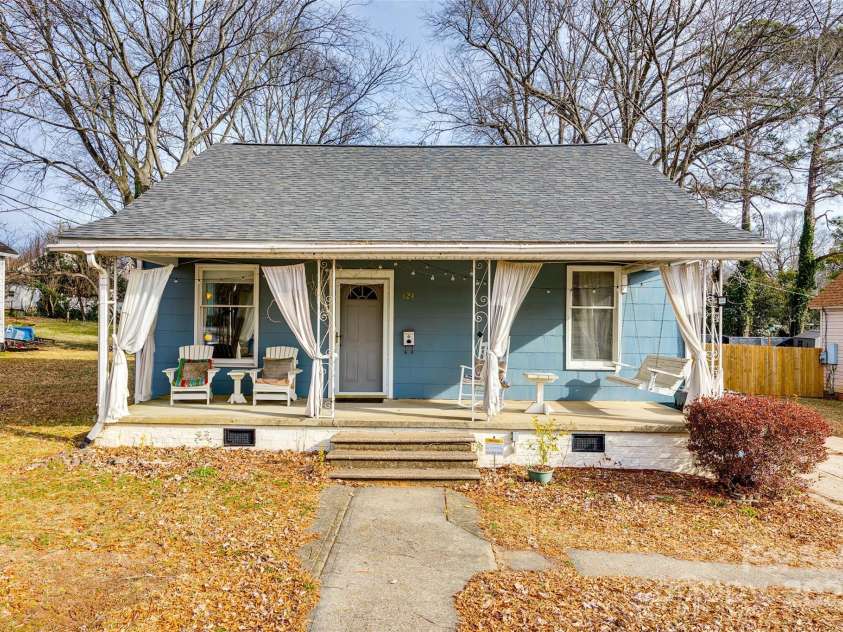 124 Piedmont Street, Rock Hill, SC 29730.  MLS# CAR4216386, YatesRealty ID 2187. 