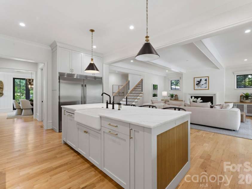 409 Bertonley Avenue, Charlotte, NC 28211.  MLS# CAR4365550, YatesRealty ID 21870. 