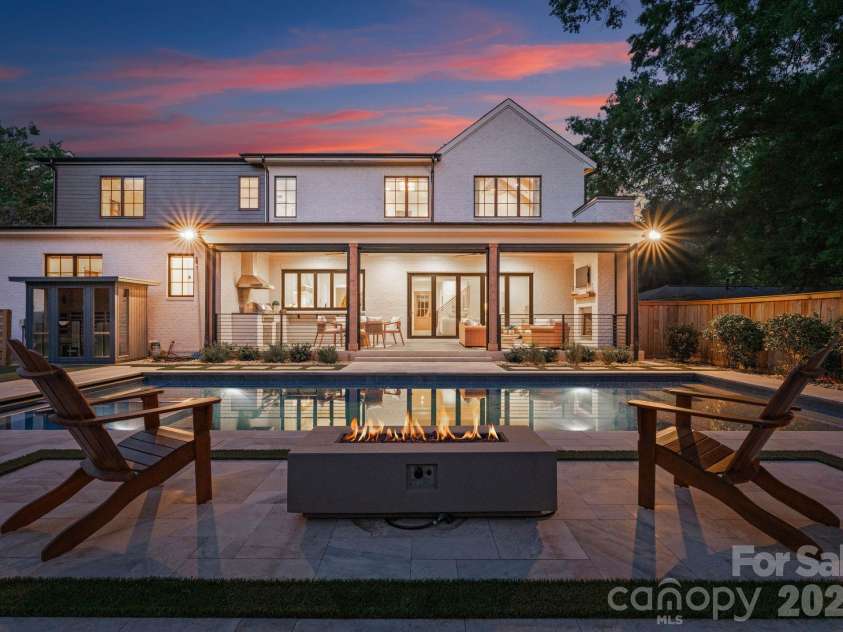 409 Bertonley Avenue, Charlotte, NC 28211.  MLS# CAR4365550, YatesRealty ID 21870. 