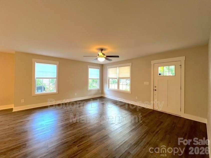 2546 Hemphill Street, Charlotte, NC 28208.  MLS# CAR4379918, YatesRealty ID 21871. 