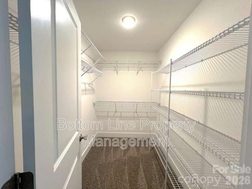 2546 Hemphill Street, Charlotte, NC 28208.  MLS# CAR4379918, YatesRealty ID 21871. 