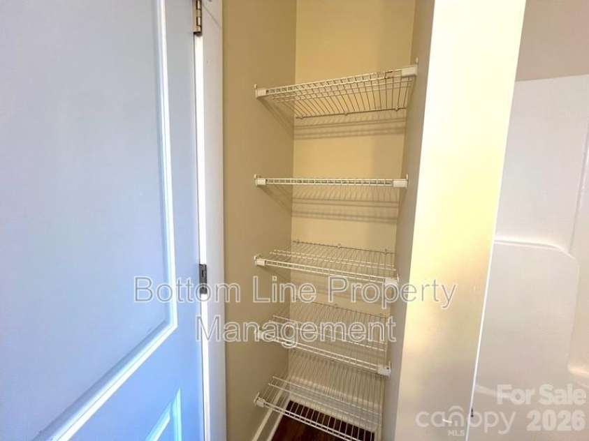 2546 Hemphill Street, Charlotte, NC 28208.  MLS# CAR4379918, YatesRealty ID 21871. 