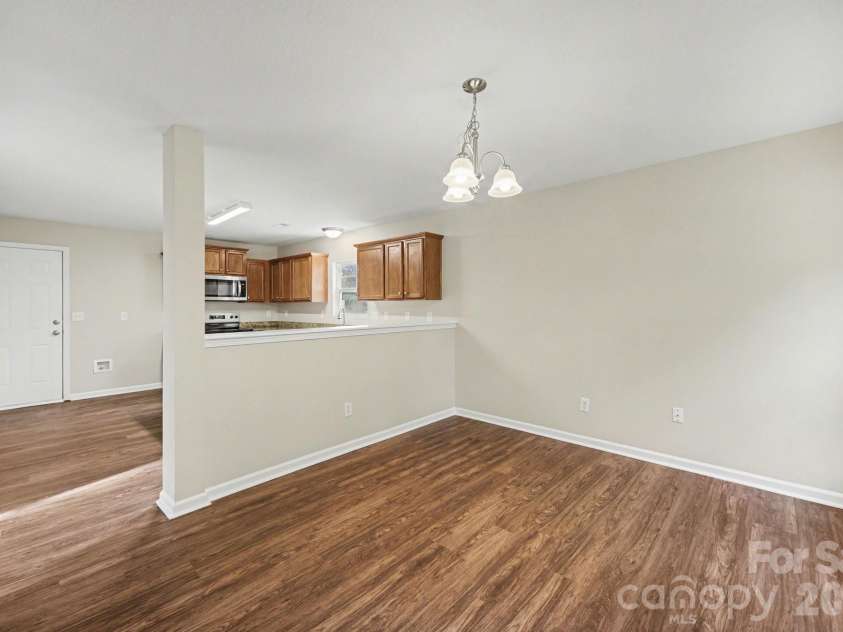 2021 Sonoma Valley Drive, Charlotte, NC 28214.  MLS# CAR4370971, YatesRealty ID 21872. 
