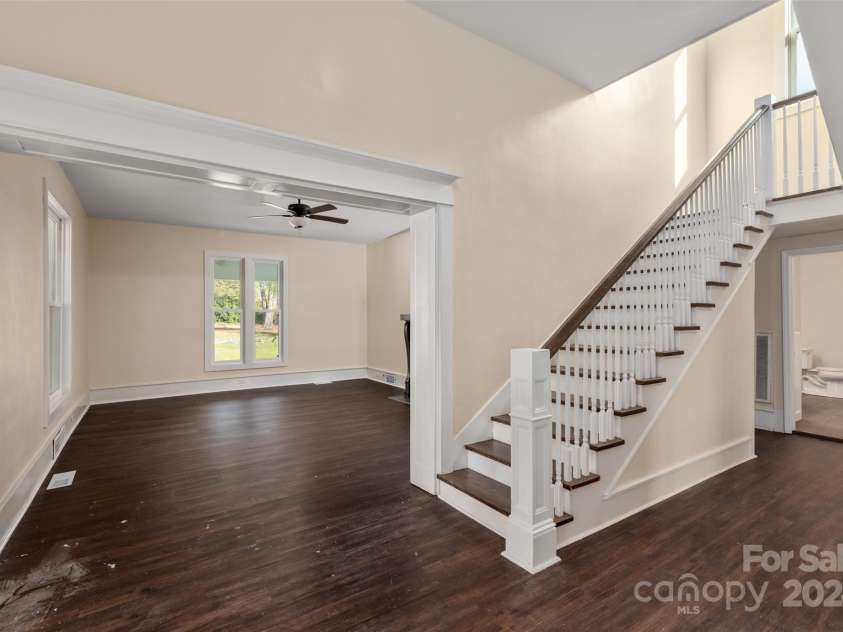 305 Elm Street, Lancaster, SC 29720.  MLS# CAR4201533, YatesRealty ID 21872. 