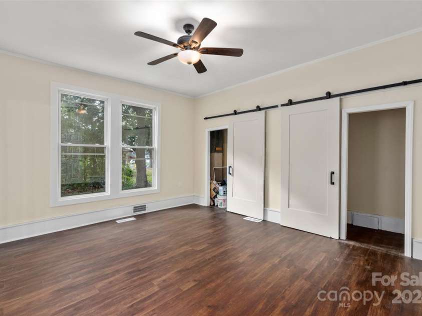 305 Elm Street, Lancaster, SC 29720.  MLS# CAR4201533, YatesRealty ID 21872. 