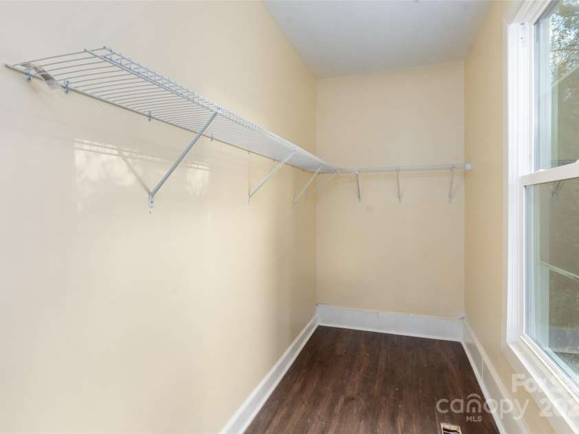 305 Elm Street, Lancaster, SC 29720.  MLS# CAR4201533, YatesRealty ID 21872. 