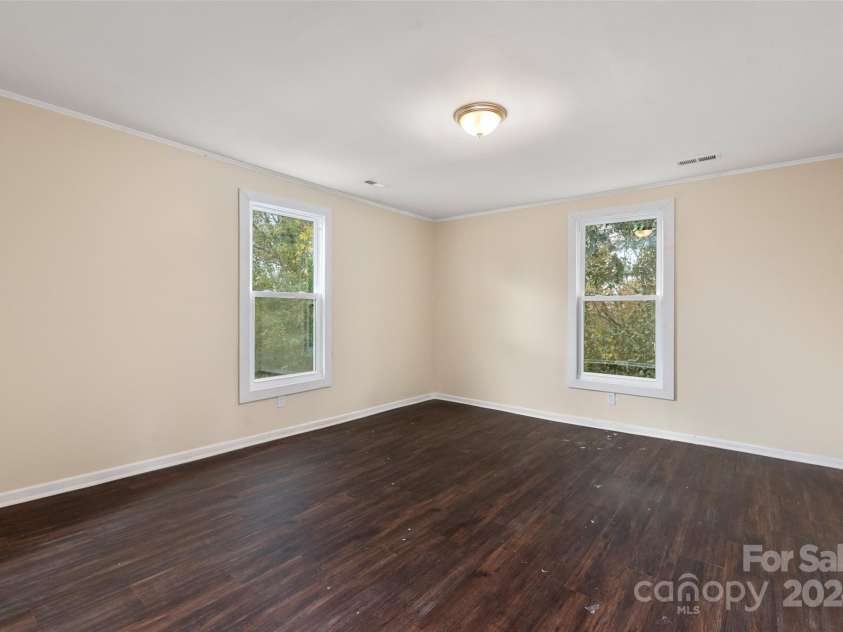 305 Elm Street, Lancaster, SC 29720.  MLS# CAR4201533, YatesRealty ID 21872. 