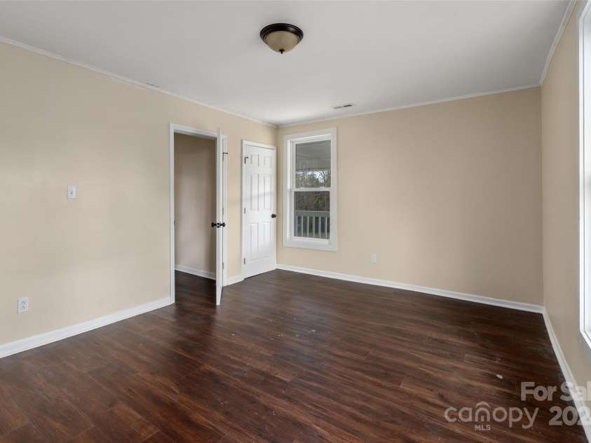 305 Elm Street, Lancaster, SC 29720.  MLS# CAR4201533, YatesRealty ID 21872. 