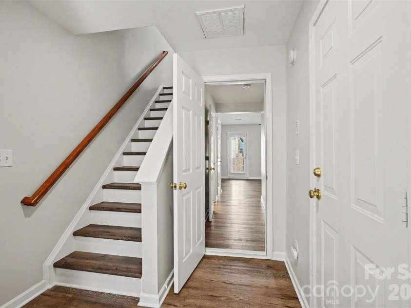 2136 Midnight Blue Lane, Fort Mill, SC 29708.  MLS# CAR4368158, YatesRealty ID 21874. 