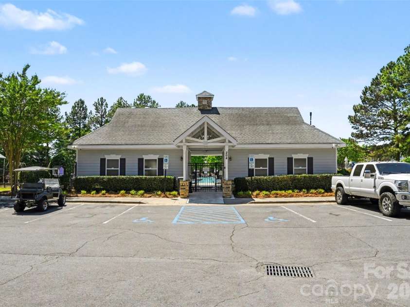 2136 Midnight Blue Lane, Fort Mill, SC 29708.  MLS# CAR4368158, YatesRealty ID 21874. 