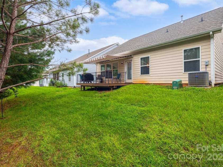 24604 Blue Heron Circle, Lancaster, SC 29720.  MLS# CAR4291057, YatesRealty ID 21875. 