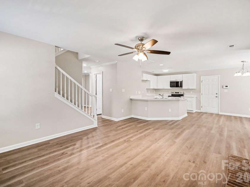 3700 Wilshire Lane, Waxhaw, NC 28173.  MLS# CAR4371753, YatesRealty ID 21875. 