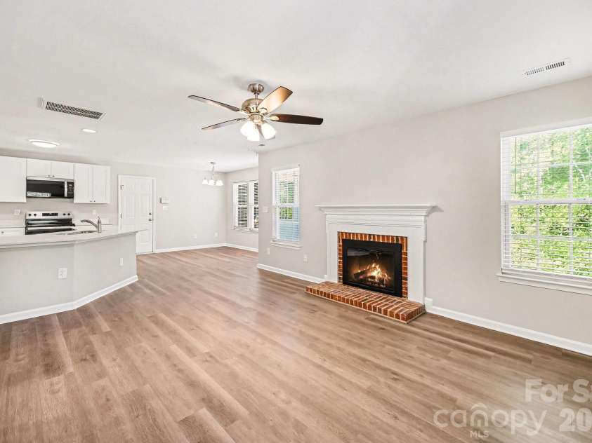 3700 Wilshire Lane, Waxhaw, NC 28173.  MLS# CAR4371753, YatesRealty ID 21875. 