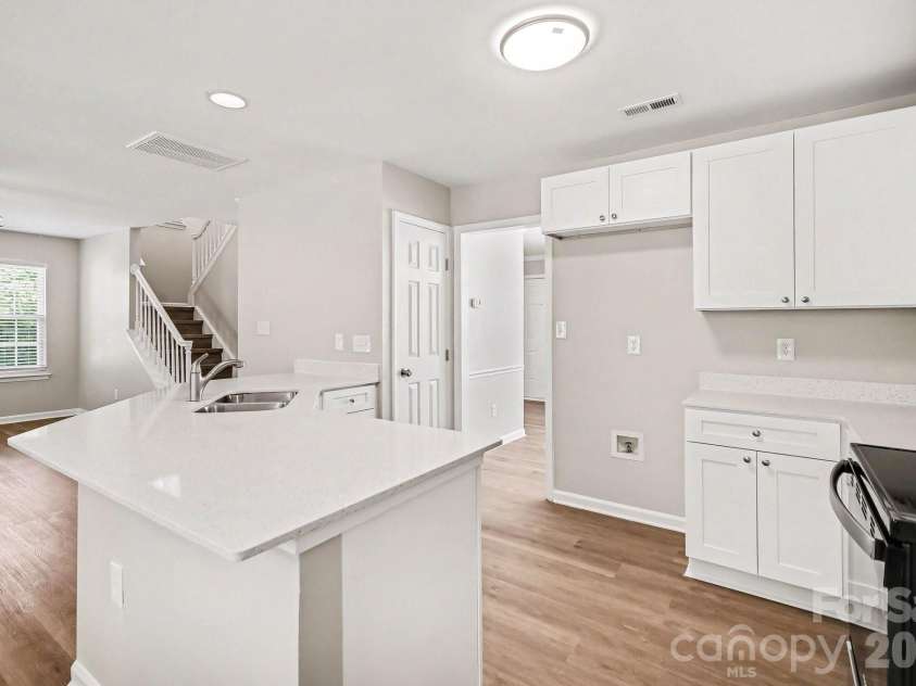 3700 Wilshire Lane, Waxhaw, NC 28173.  MLS# CAR4371753, YatesRealty ID 21875. 