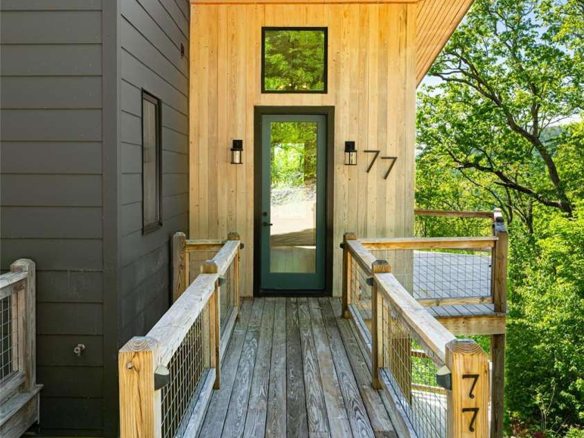 77 Mcintyre Drive, Asheville, NC 28803.  MLS# CAR4374147, YatesRealty ID 21876. 