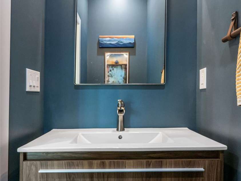 77 Mcintyre Drive, Asheville, NC 28803.  MLS# CAR4374147, YatesRealty ID 21876. 