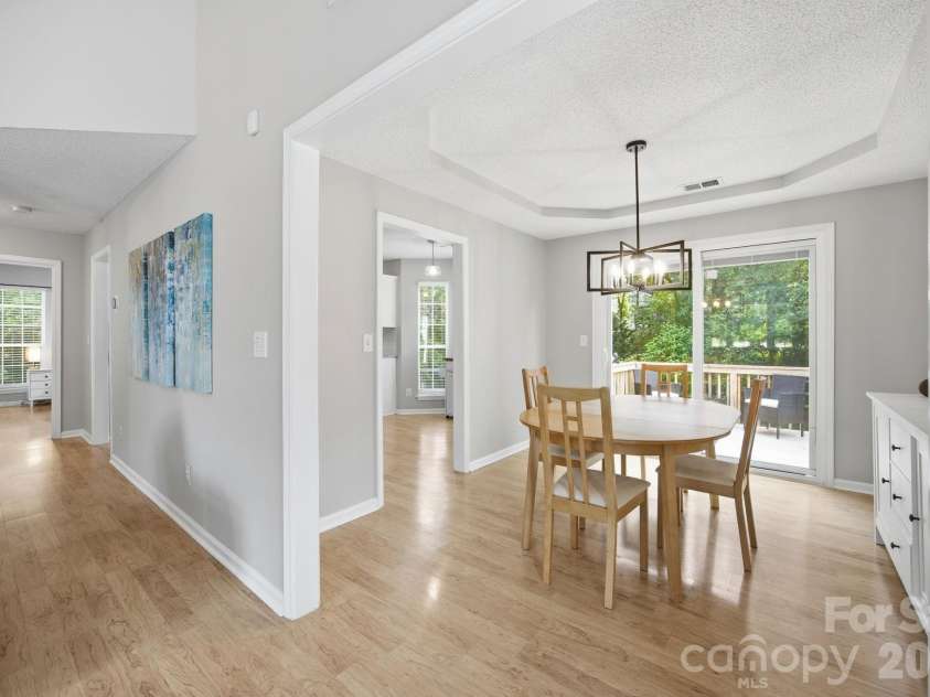598 Viking Place, Concord, NC 28025.  MLS# CAR4376130, YatesRealty ID 21877. 