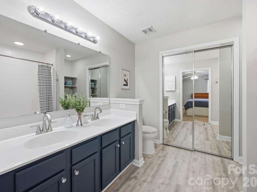 598 Viking Place, Concord, NC 28025.  MLS# CAR4376130, YatesRealty ID 21877. 