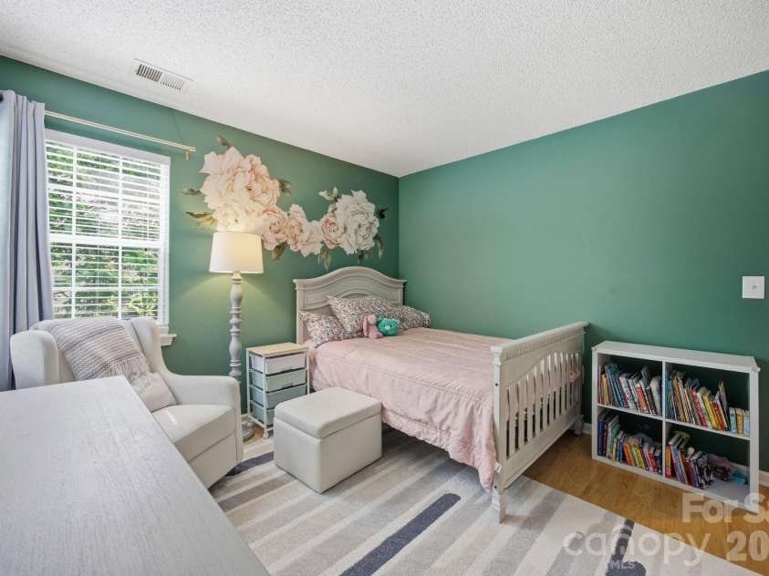 598 Viking Place, Concord, NC 28025.  MLS# CAR4376130, YatesRealty ID 21877. 
