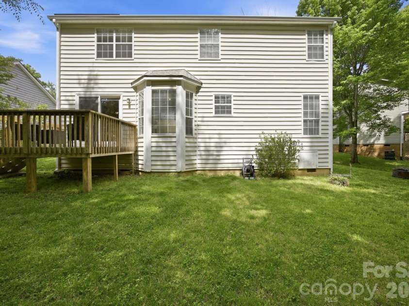 598 Viking Place, Concord, NC 28025.  MLS# CAR4376130, YatesRealty ID 21877. 