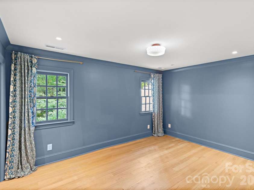3316 Stanwyck Court, Charlotte, NC 28211.  MLS# CAR4378233, YatesRealty ID 21878. 
