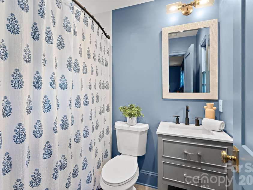 3316 Stanwyck Court, Charlotte, NC 28211.  MLS# CAR4378233, YatesRealty ID 21878. 
