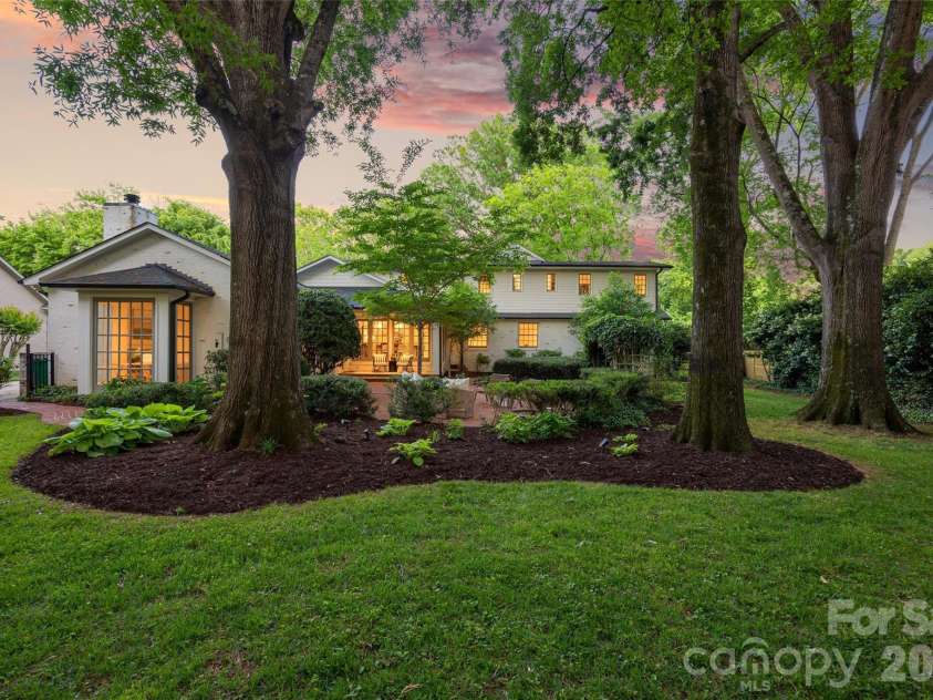 3316 Stanwyck Court, Charlotte, NC 28211.  MLS# CAR4378233, YatesRealty ID 21878. 