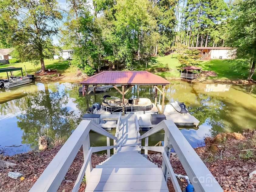 3915 Chevlot Hills Road, Sherrills Ford, NC 28673.  MLS# CAR4245126, YatesRealty ID 21878. 