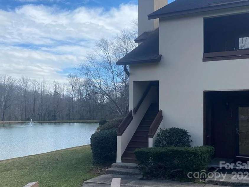 5718 Dockside Drive, Charlotte, NC 28227.  MLS# CAR4256893, YatesRealty ID 21879. 