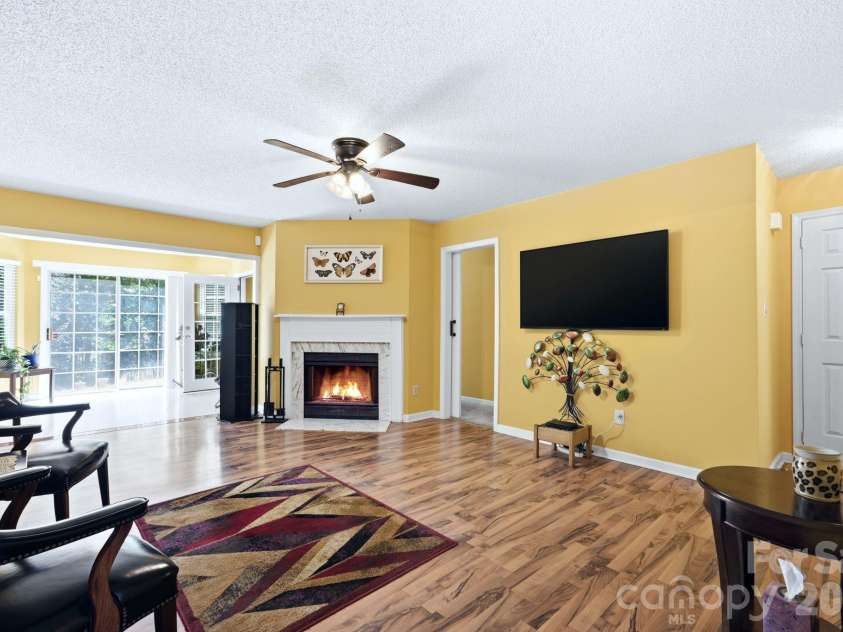 5837 Amity Springs Drive, Charlotte, NC 28212.  MLS# CAR4378822, YatesRealty ID 21879. 