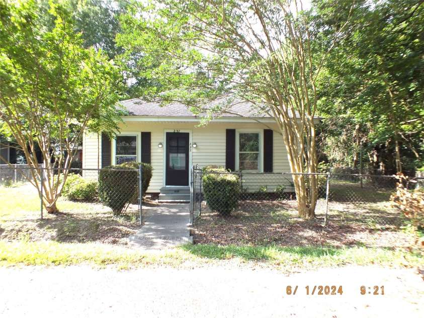 237 3RD Street, Kershaw, SC 29067.  MLS# CAR4147789, YatesRealty ID 2188. 