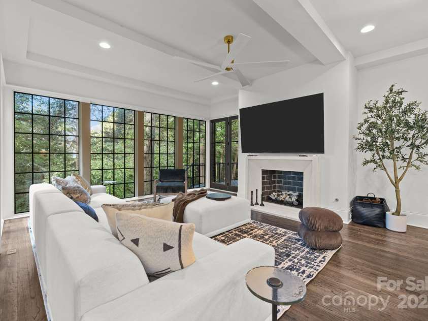 9004 Tynecastle Commons Court, Charlotte, NC 28226.  MLS# CAR4312958, YatesRealty ID 2188. 